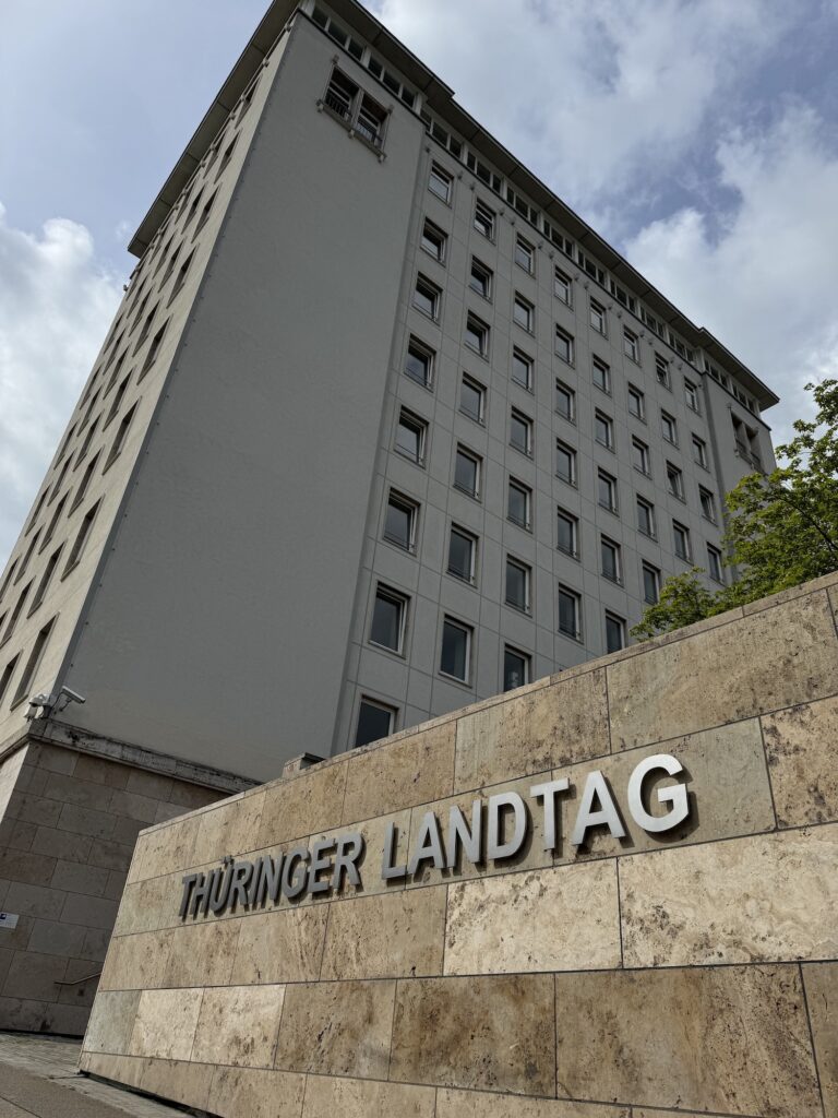 Das Verwaltungshochhaus des Thüringer Landtages.