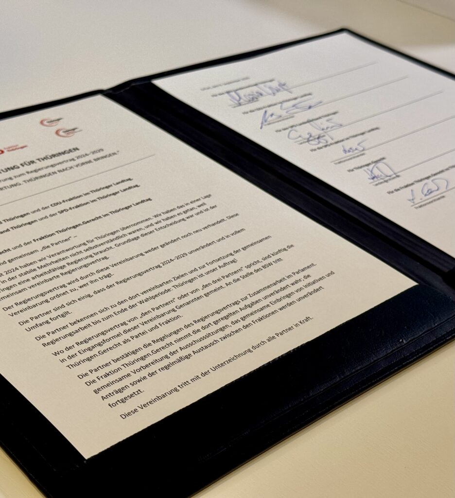 Die Zusatzvereinbarung zum Koalitionsvertrag des aktuellen Thüringer Regierungsbündnisses.